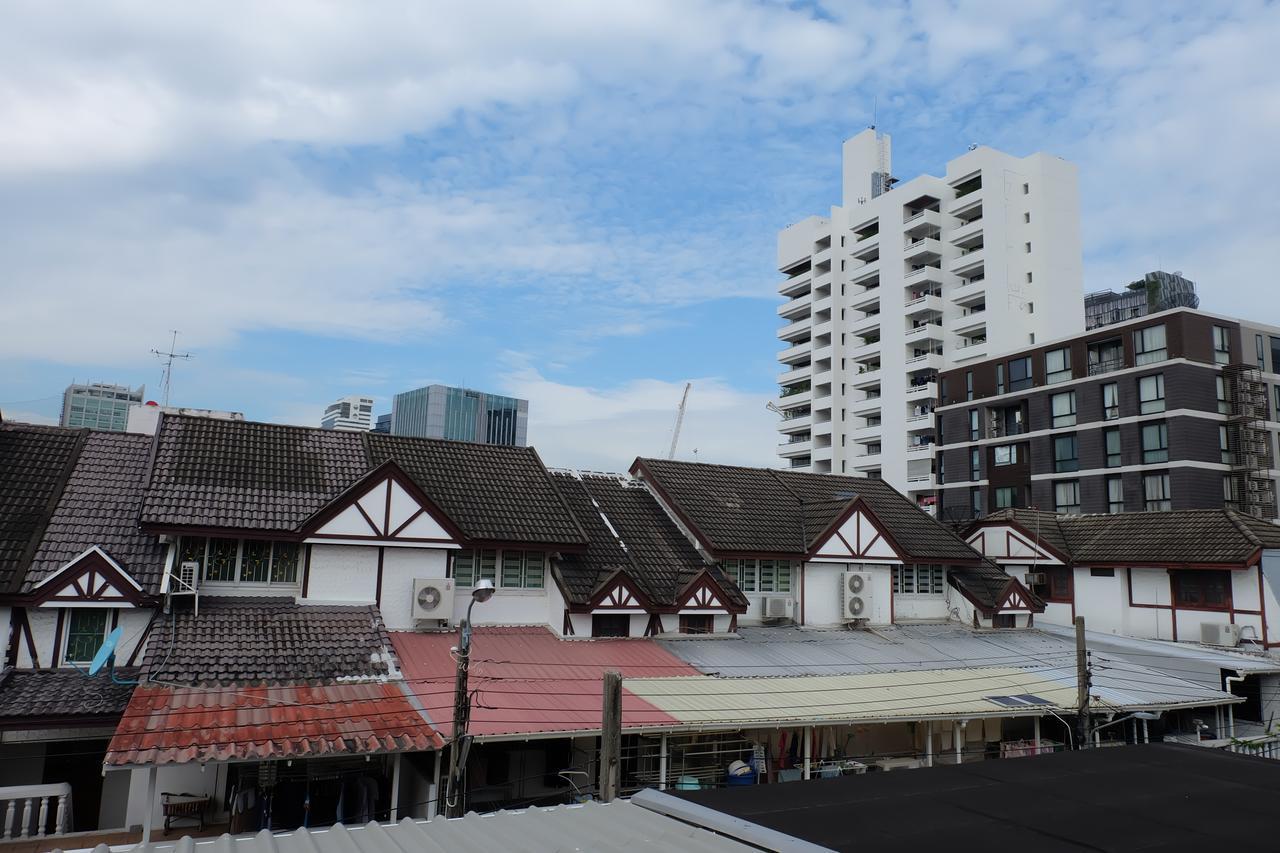 Baan Paan Sook Unitato Hostel Bangkok Buitenkant foto