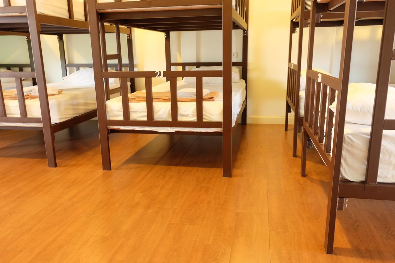 Baan Paan Sook Unitato Hostel Bangkok Buitenkant foto