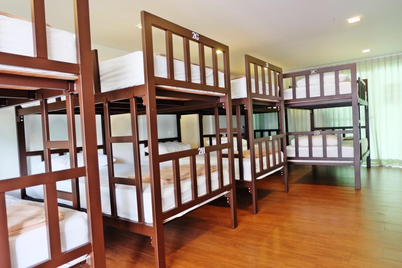 Baan Paan Sook Unitato Hostel Bangkok Buitenkant foto