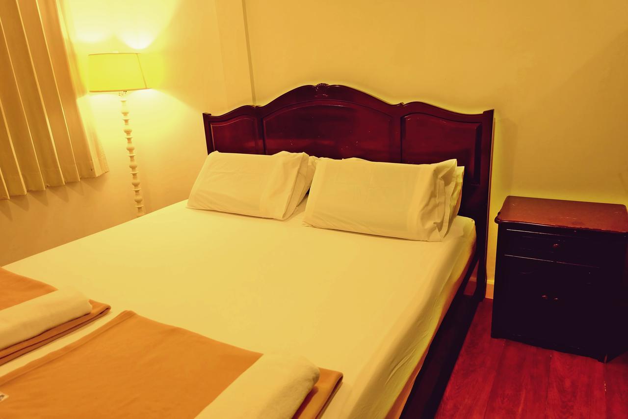 Baan Paan Sook Unitato Hostel Bangkok Buitenkant foto