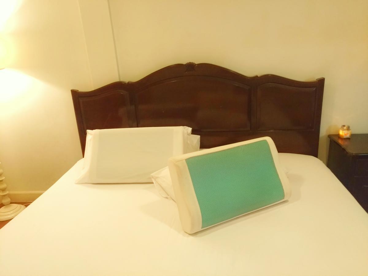 Baan Paan Sook Unitato Hostel Bangkok Buitenkant foto